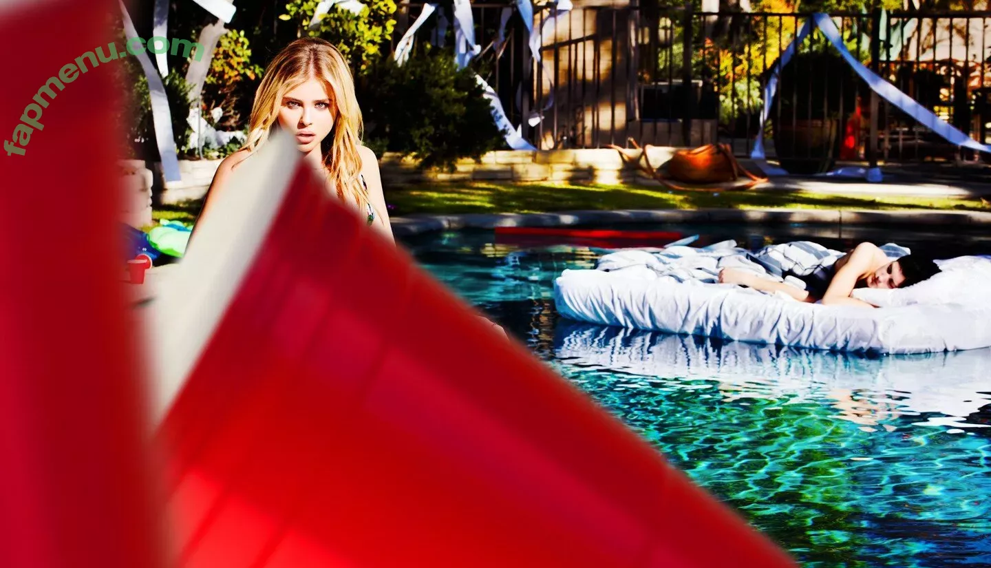 Chloë Grace Moretz nude photo #0801 (chloegmoretz)