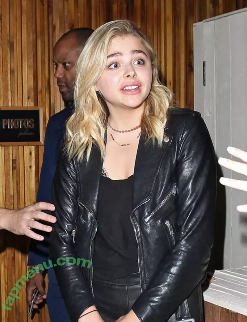 Chloë Grace Moretz nude photo #0852 (chloegmoretz)