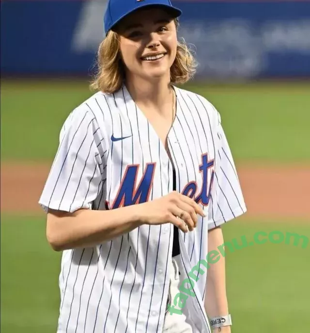 Chloë Grace Moretz nude photo #0968 (chloegmoretz)