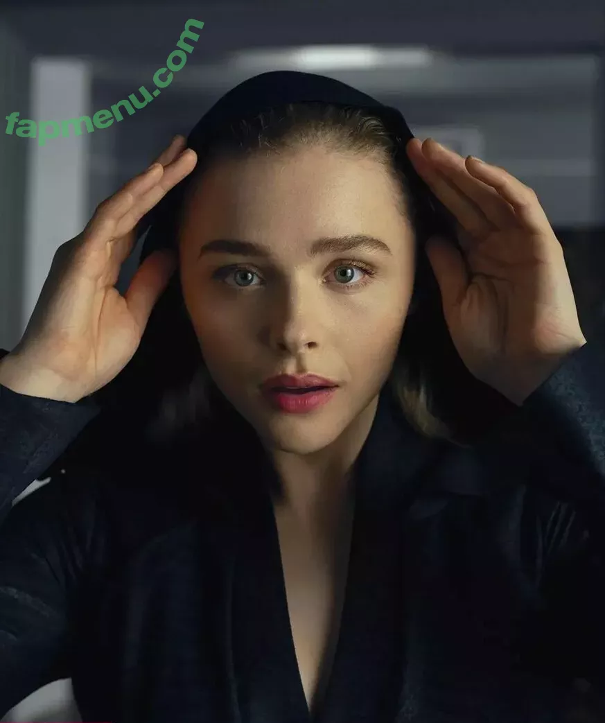 Chloë Grace Moretz nude photo #0985 (chloegmoretz)