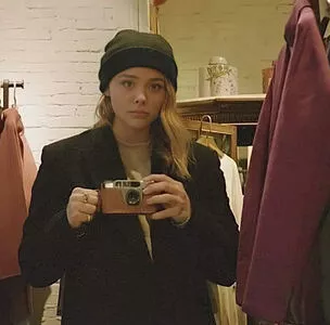 Chloë Grace Moretz / chloegmoretz nude photo #1060
