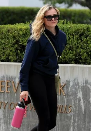 Chloë Grace Moretz / chloegmoretz nude photo #1102