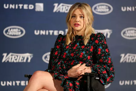 Chloë Grace Moretz / chloegmoretz nude photo #1112