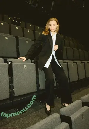 Chloë Grace Moretz / chloegmoretz nude photo #1458
