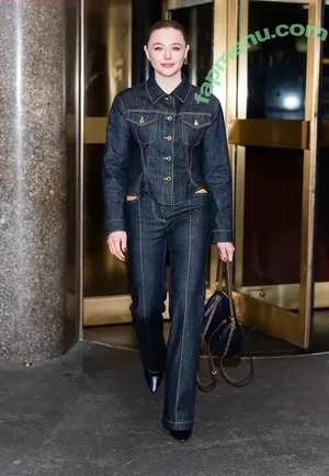 Chloë Grace Moretz / chloegmoretz nude photo #1473