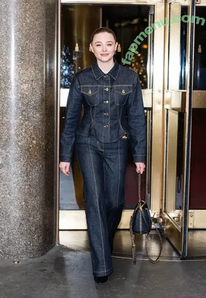 Chloë Grace Moretz / chloegmoretz nude photo #1474