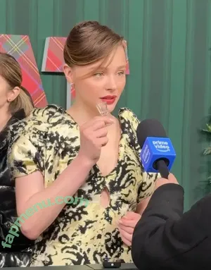Chloë Grace Moretz / chloegmoretz nude photo #1513