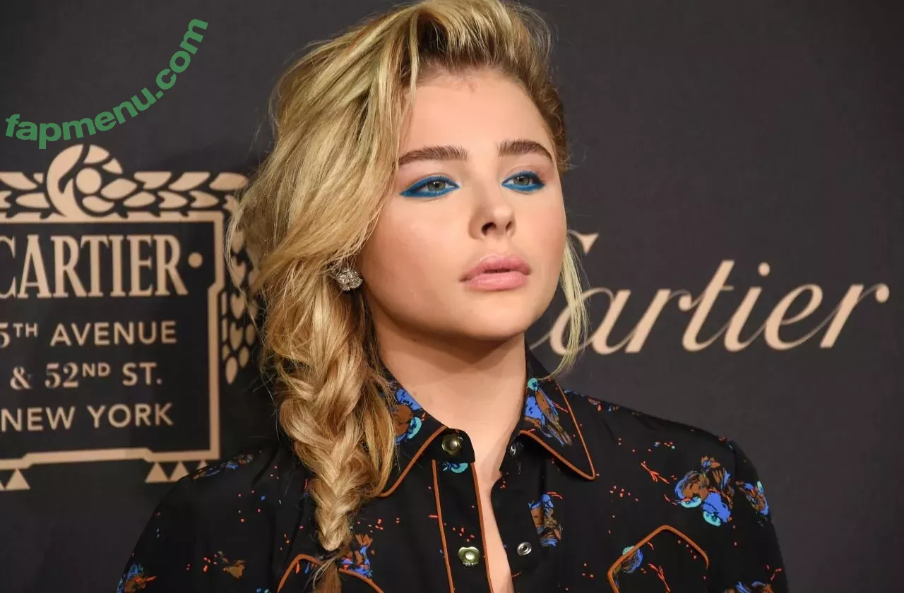 Chloë Grace Moretz nude photo #1027 (chloegmoretz)