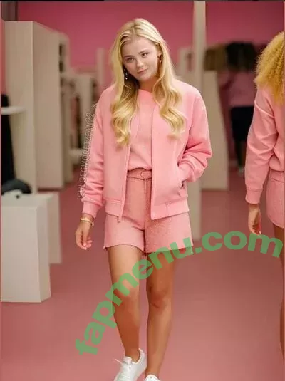 Chloë Grace Moretz nude photo #1046 (chloegmoretz)