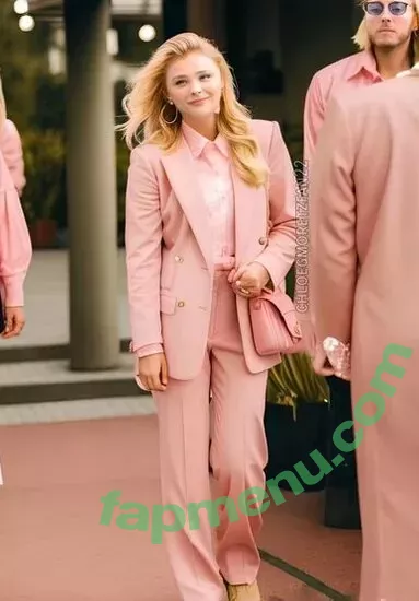 Chloë Grace Moretz nude photo #1055 (chloegmoretz)