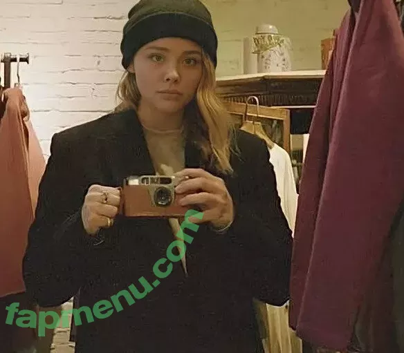 Chloë Grace Moretz nude photo #1060 (chloegmoretz)