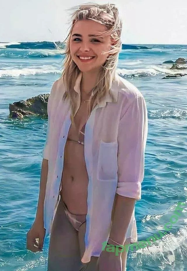 Chloë Grace Moretz nude photo #1074 (chloegmoretz)