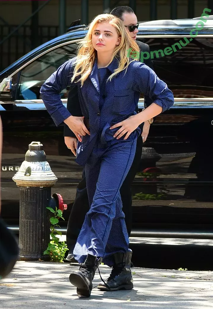 Chloë Grace Moretz nude photo #1081 (chloegmoretz)