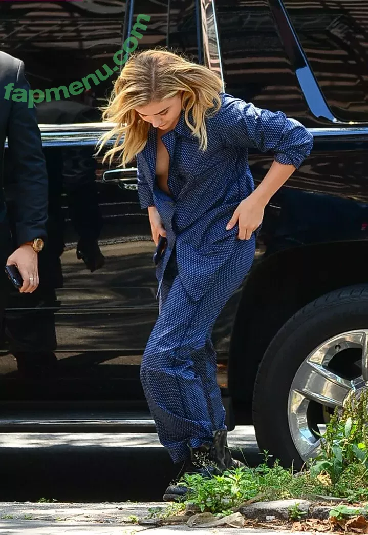 Chloë Grace Moretz nude photo #1082 (chloegmoretz)