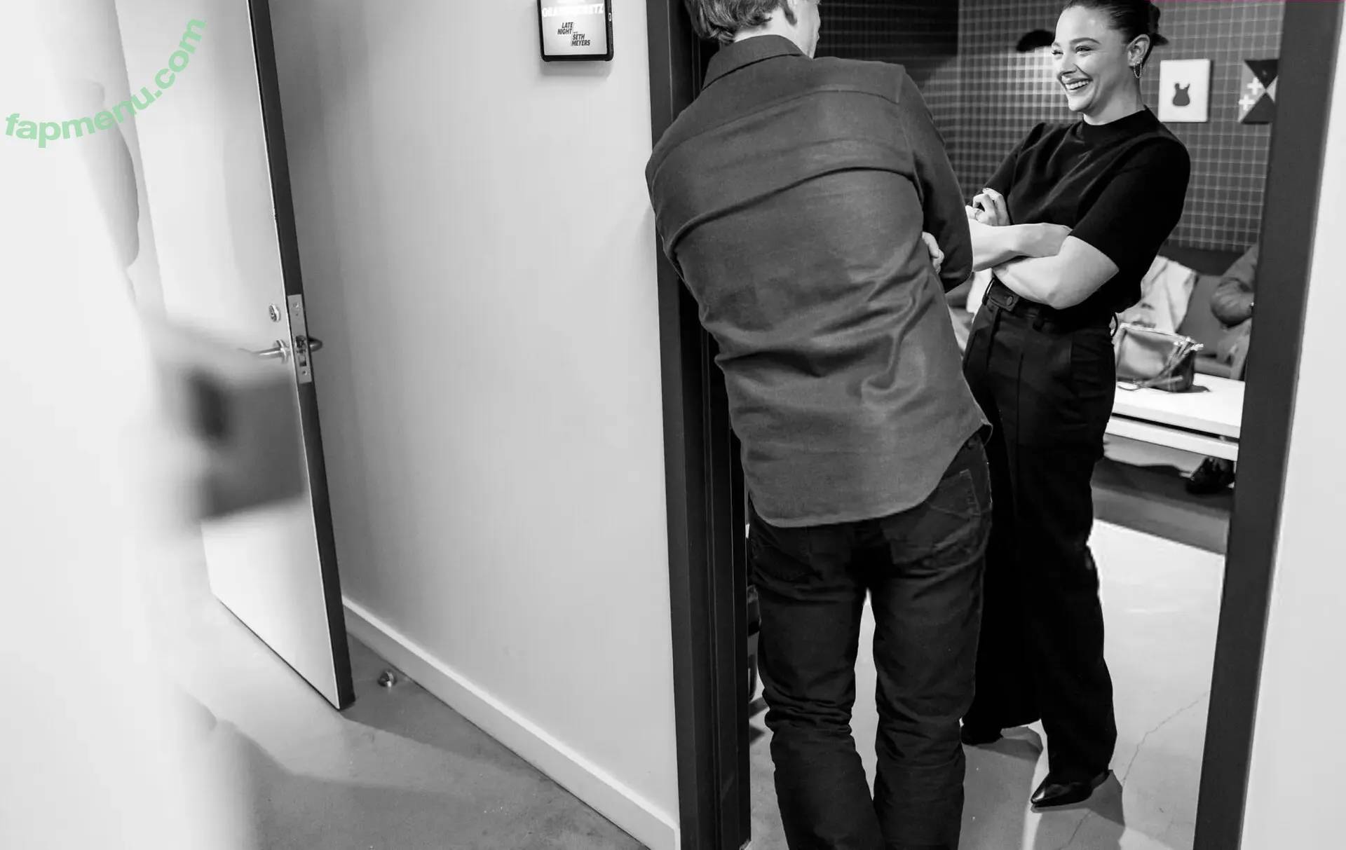 Chloë Grace Moretz nude photo #1481 (chloegmoretz)