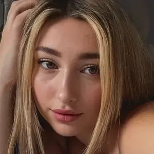 Chloandmatt / chlo.mayy nude photo #0016
