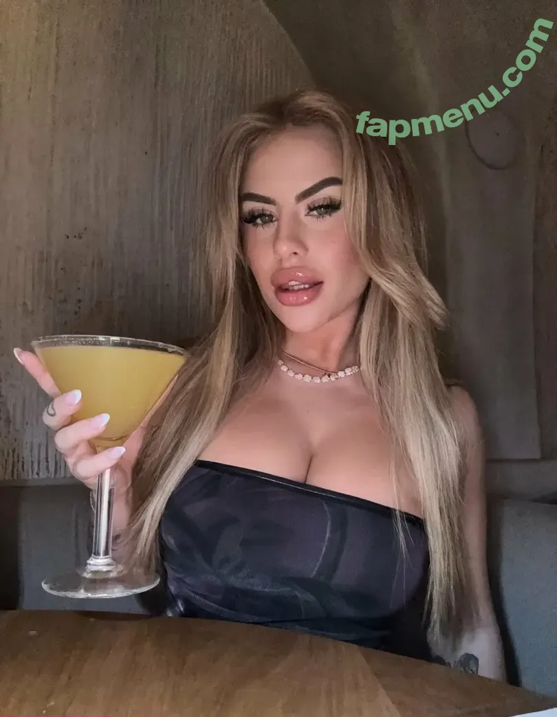 chlobearrr nude photo #0075 (chlobearrr)