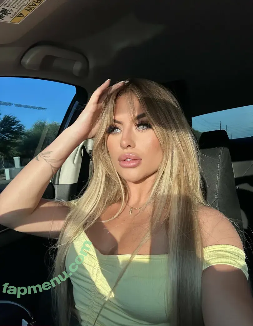 chlobearrr nude photo #0004 (chlobearrr)