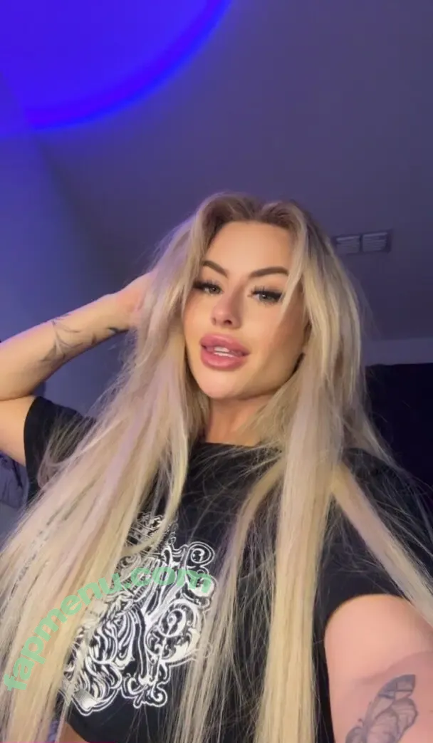 chlobearrr nude photo #0032 (chlobearrr)