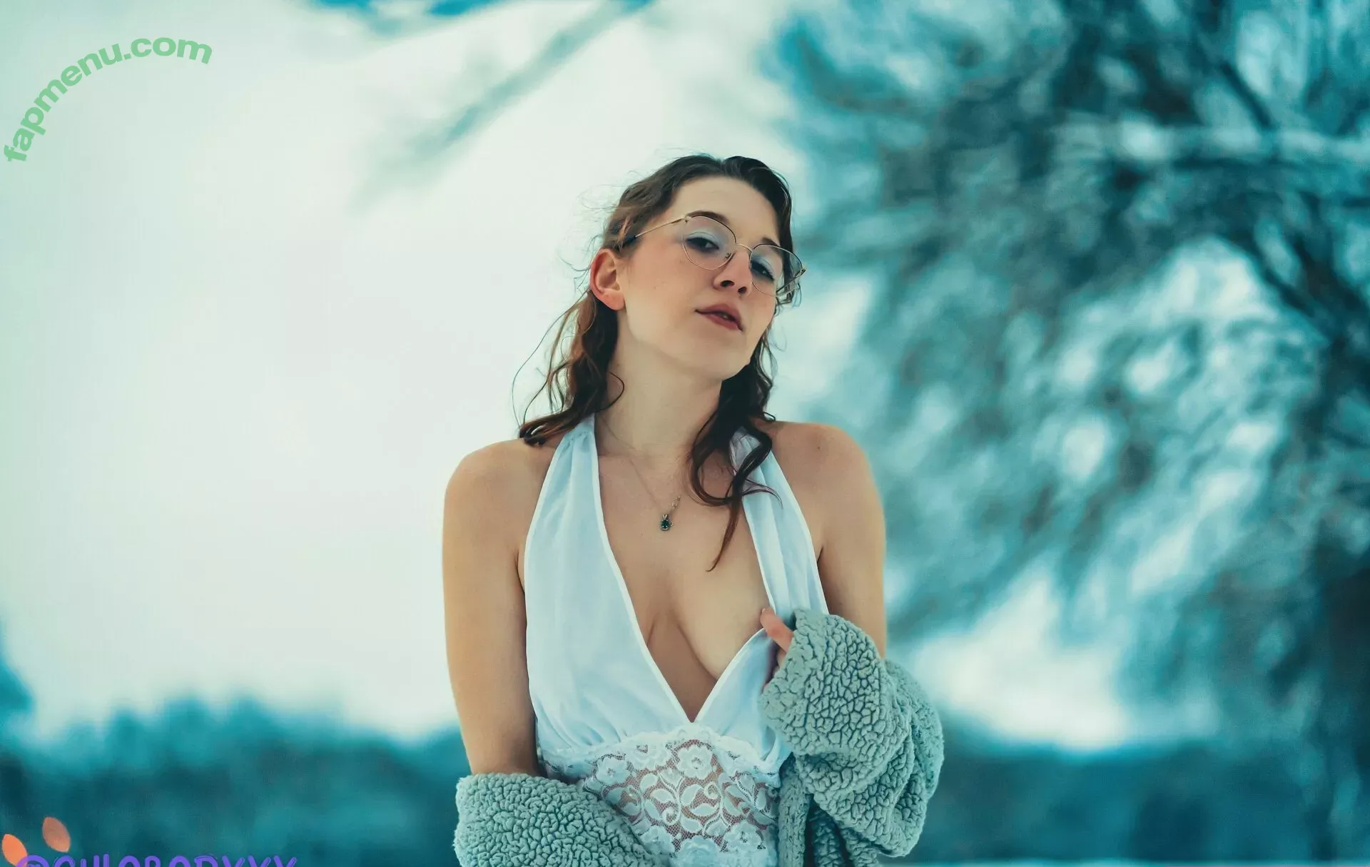 chlobodyyy nude photo #0041 (chlobody)