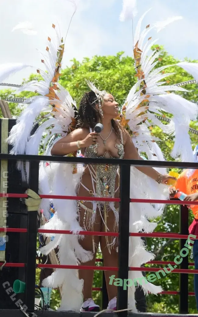 Chloe Bailey nude photo #0207 (ChloeBailey / chloebaileyofficial / chloebaileywashere / chloebaileyyy)