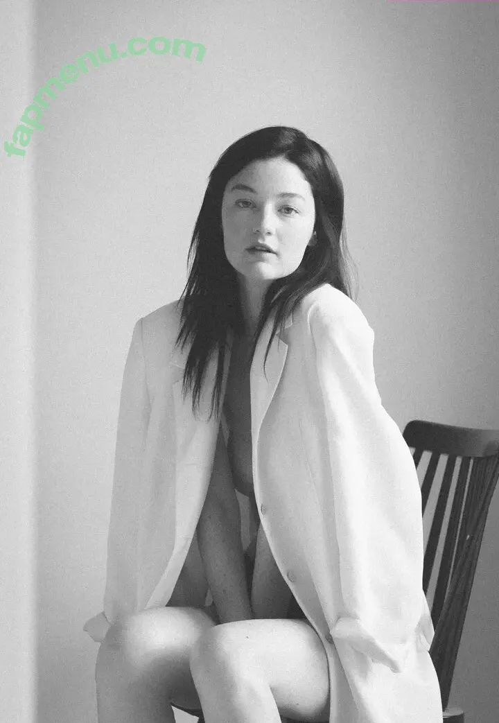 Chloe Bechini nude photo #0200 (chloebechini)