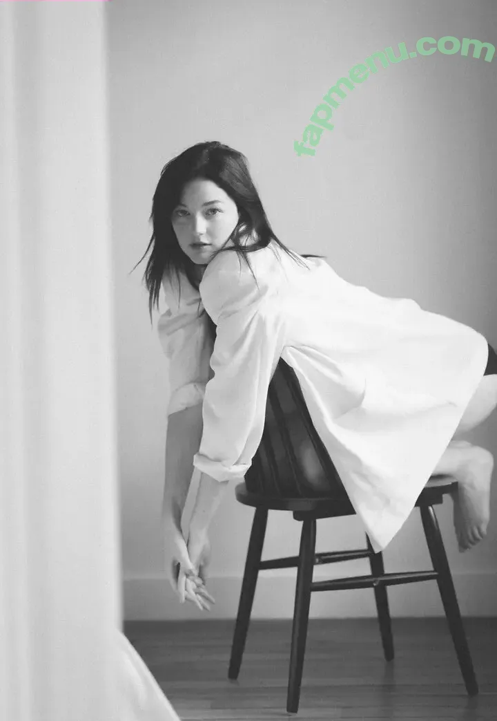 Chloe Bechini nude photo #0204 (chloebechini)