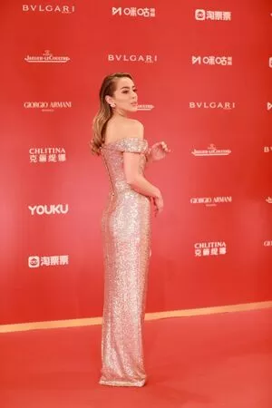 Chloe Bennet / chloebennet nude photo #0255