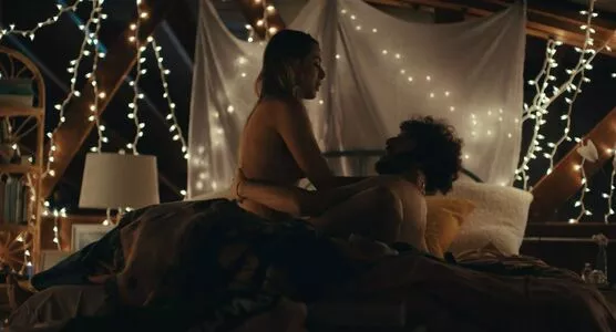 Chloe Bennet / chloebennet nude photo #0419