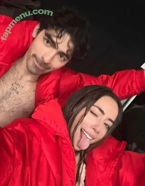 Chloe Bennet / chloebennet nude photo #0916