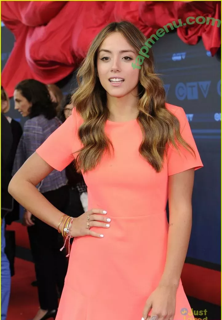 Chloe Bennet nude photo #0492 (chloebennet)