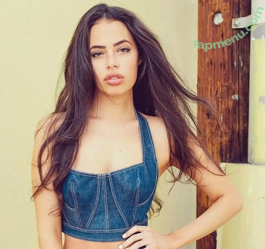 Chloe Bridges nude photo #0003 (chloebridges)