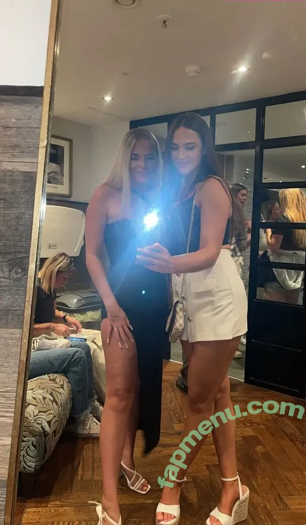 Chloe Burns nude photo #0125 (chloe.burnns)