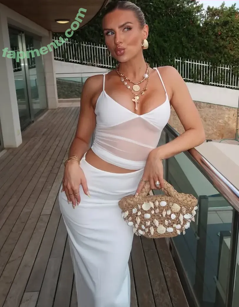Chloe Burrows nude photo #0119 (chloeburrows)