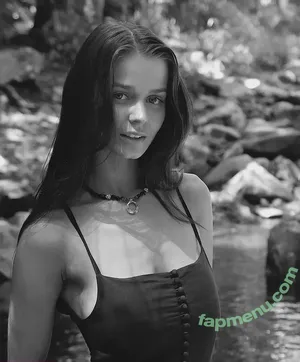 Chloe Campbell / chloecxmpbell nude photo #0219
