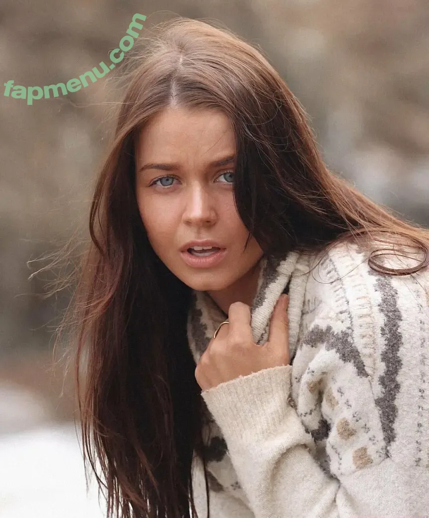 Chloe Campbell nude photo #0019 (chloecxmpbell)