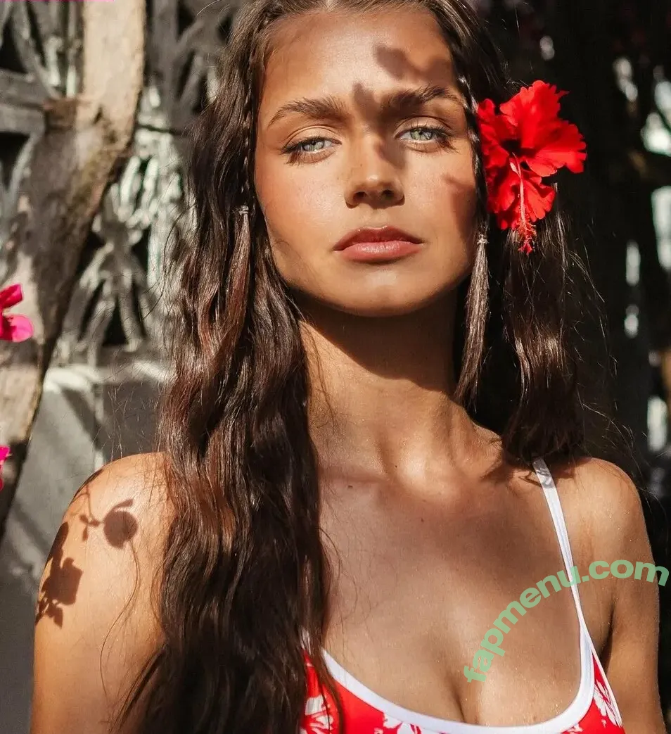 Chloe Campbell nude photo #0027 (chloecxmpbell)