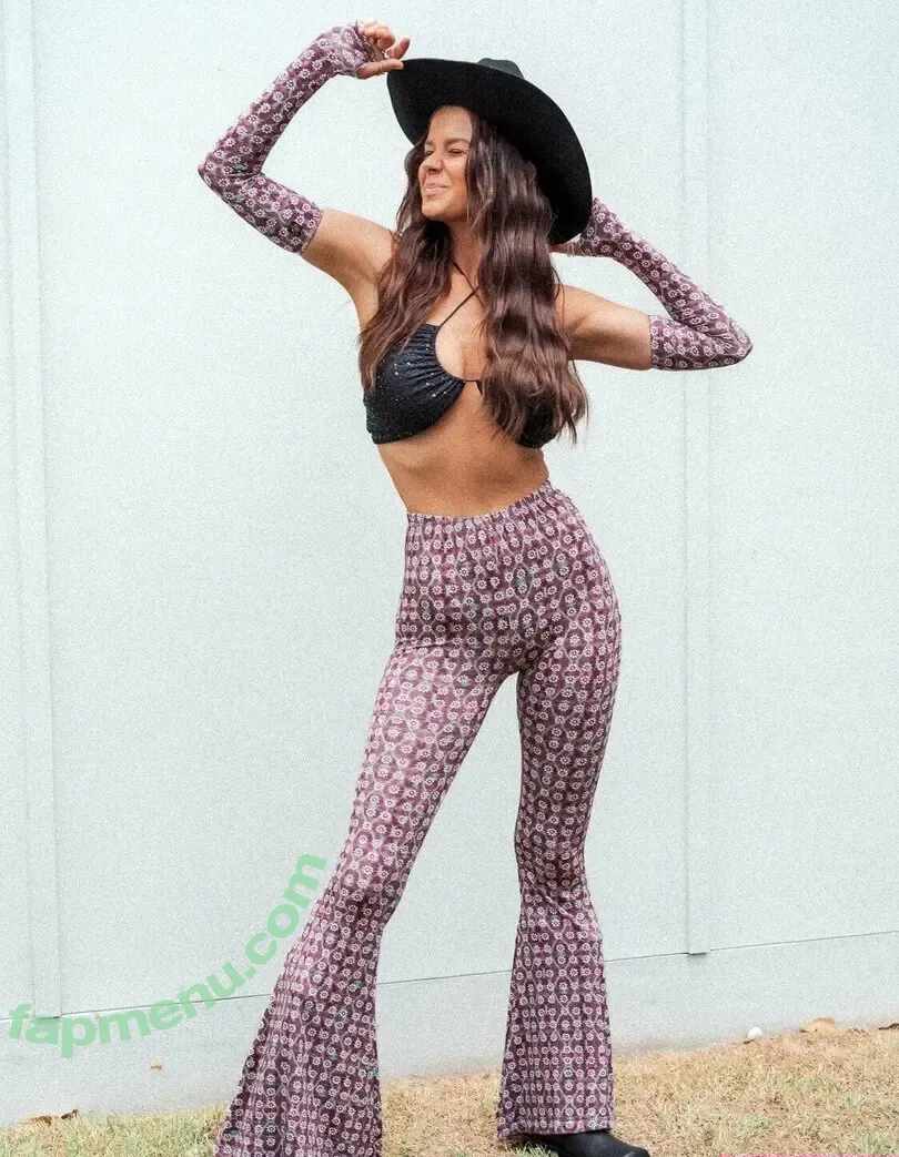 Chloe Campbell nude photo #0091 (chloecxmpbell)