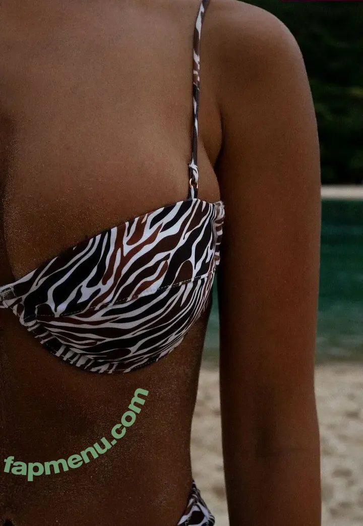 Chloe Campbell nude photo #0146 (chloecxmpbell)