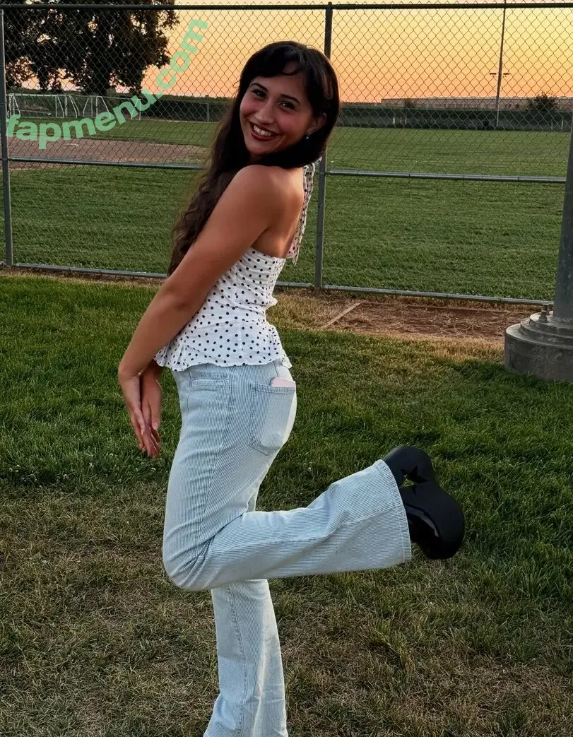 Chloe Cole nude photo #0054 (American activist / ChloeCole / callumandcole / chooocole)