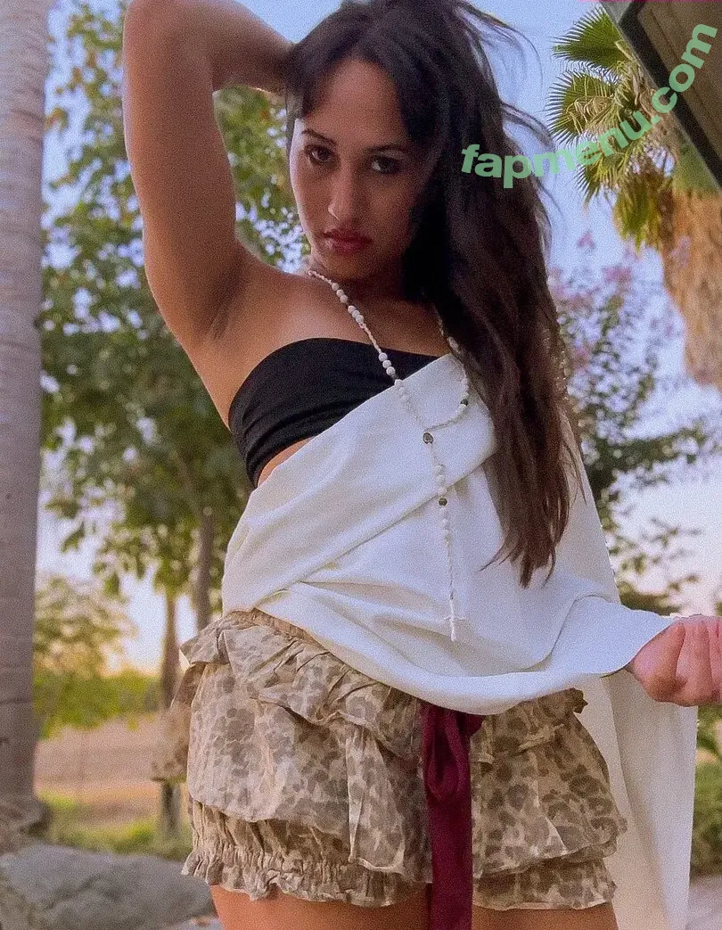 Chloe Cole nude photo #0058 (American activist / ChloeCole / callumandcole / chooocole)