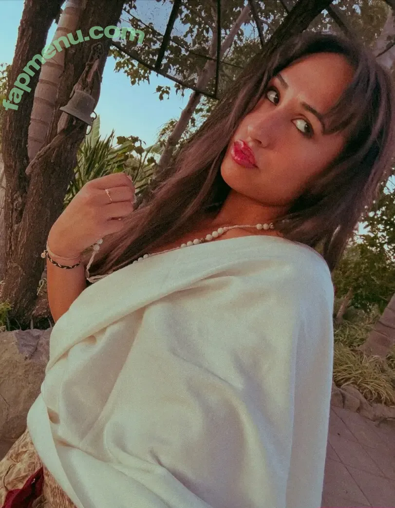 Chloe Cole nude photo #0059 (American activist / ChloeCole / callumandcole / chooocole)