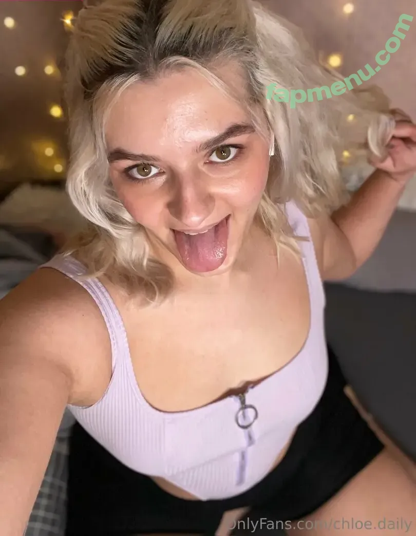 chloe.daily nude photo #0020 (chloe.daily)