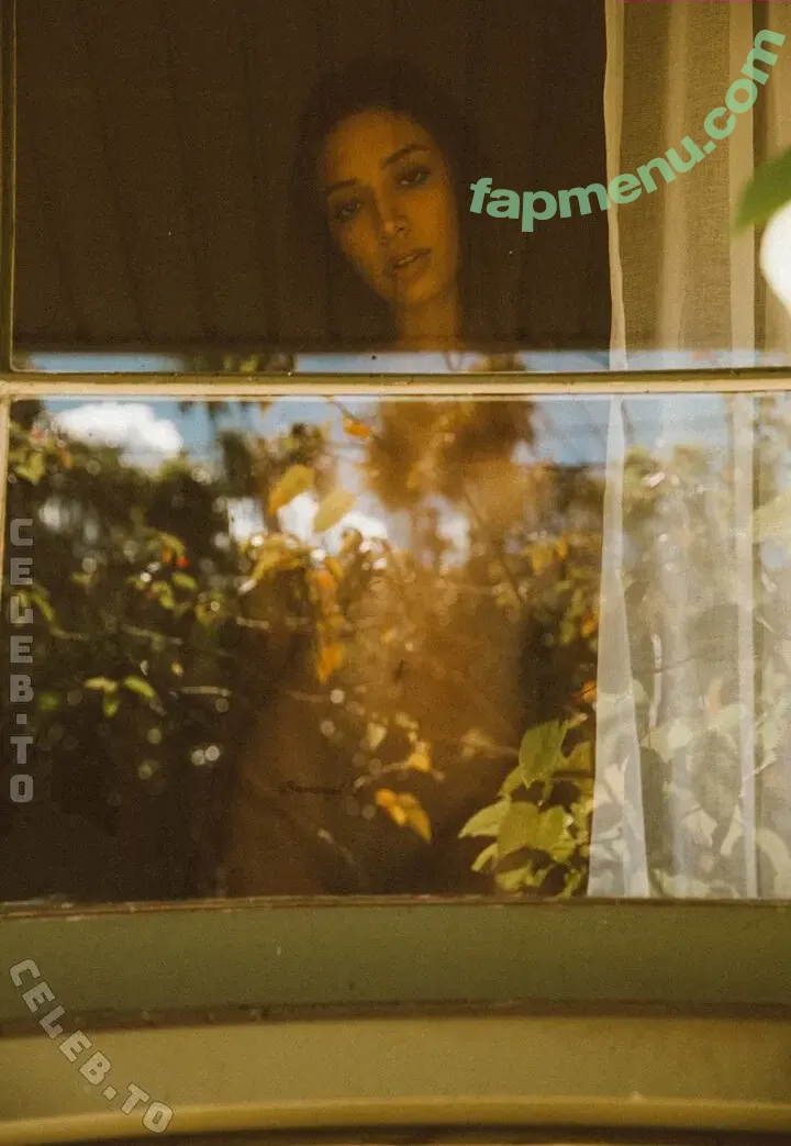 Chloe Diaries nude photo #0008 (Caracoc0 / chloepriv)