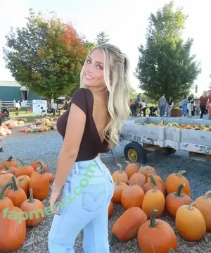 Chloe Dinello / chloe_dinello / urfav_italian08 nude photo #0010