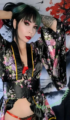 Chloe Drinkwater / AllThingsSkarlett / Skarlett Riot Singer / skarlett_sr nude photo #0012