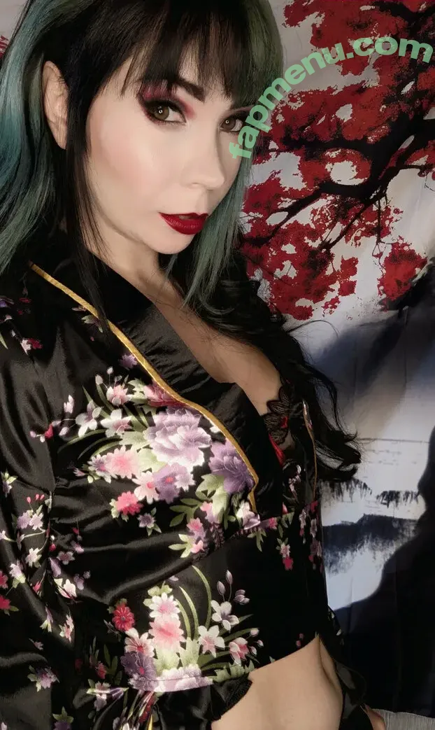 Chloe Drinkwater nude photo #0010 (AllThingsSkarlett / Skarlett Riot Singer / skarlett_sr)