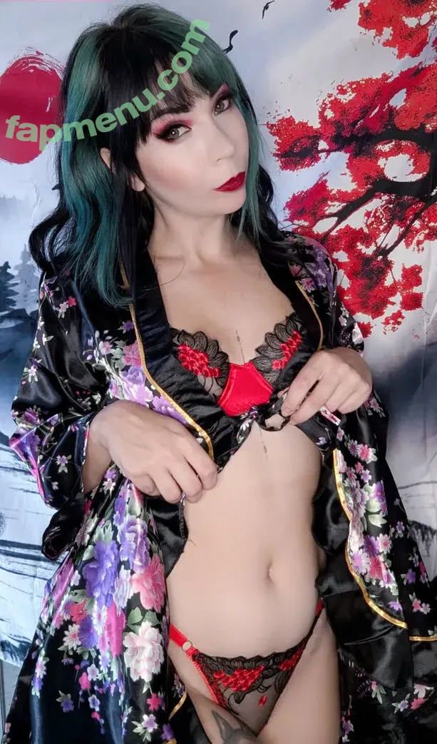 Chloe Drinkwater nude photo #0015 (AllThingsSkarlett / Skarlett Riot Singer / skarlett_sr)