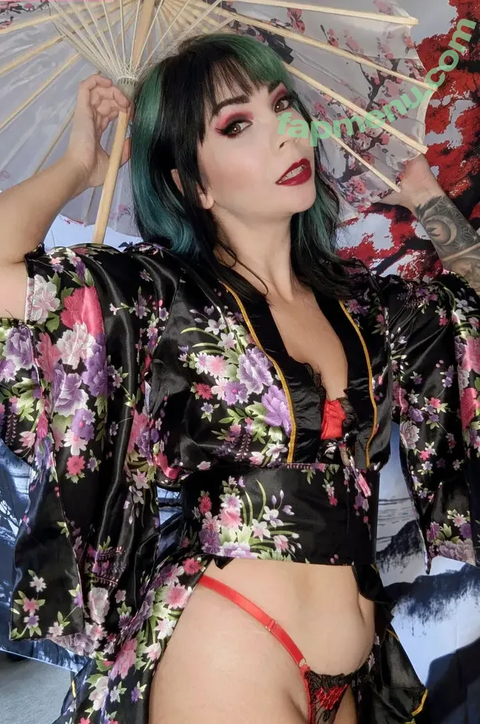 Chloe Drinkwater nude photo #0019 (AllThingsSkarlett / Skarlett Riot Singer / skarlett_sr)