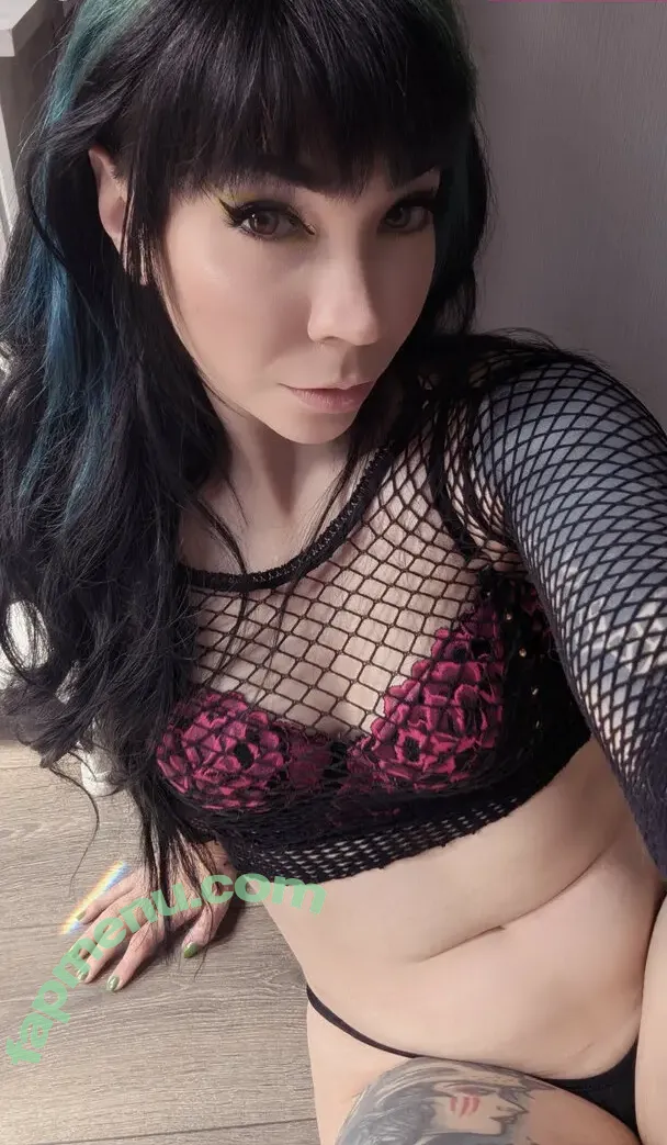 Chloe Drinkwater nude photo #0049 (AllThingsSkarlett / Skarlett Riot Singer / skarlett_sr)